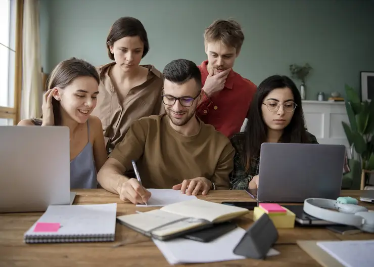 Треть иногородних выпускников остаются в Томске