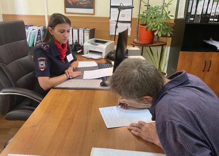 Двое пенсионеров из Красноярска жили без паспортов с 90-х годов