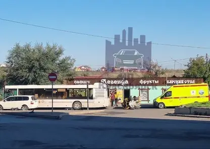 В Красноярске квадроцикл врезался в автобус