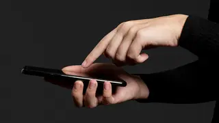 В Красноярске двое мужчин ограбили курьеров службы доставки В Красноярске двое мужчин ограбили курьеров службы доставки