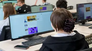 Студенты из Красноярска начали изучать ИИ на проекте РУСАЛа и Эн+