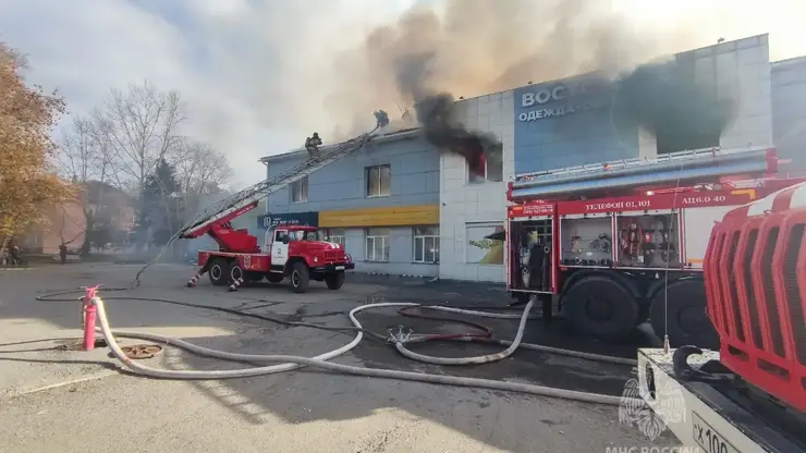Крупный пожар произошёл в Назарове