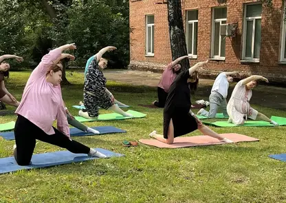 Летние занятия пилатесом запустили для беременных в родильном доме 20‑й больницы Красноярска