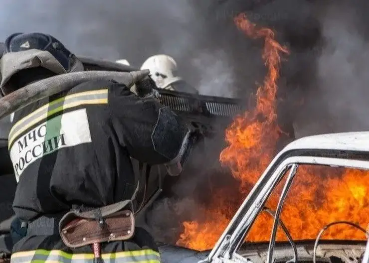 За год в Новосибирской области потушили 335 горящих машин