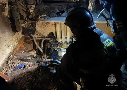 11 человек спасли при пожаре в Норильске