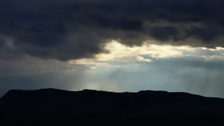 Штормовое предупреждение объявили в регионах Западной Сибири