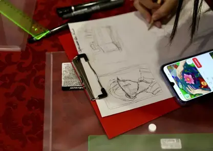 «Завод глазами детей»: дети сотрудников КрАЗа рисуют комиксы о заводе