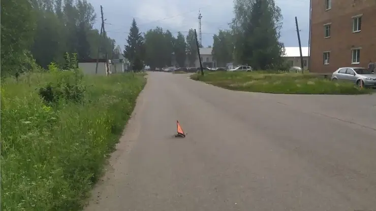 11-летний мальчик попал в реанимацию после катания на самокате в Красноярском крае