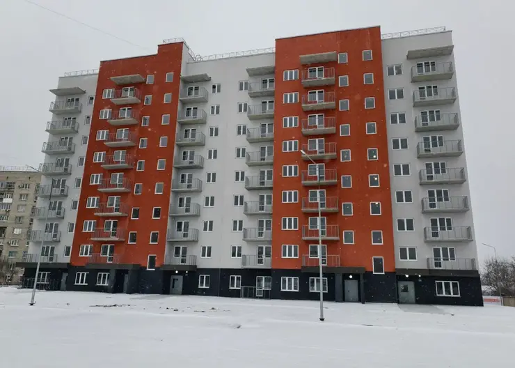 Застройщик из Красноярского края построил жилой комплекс в Свердловске ЛНР