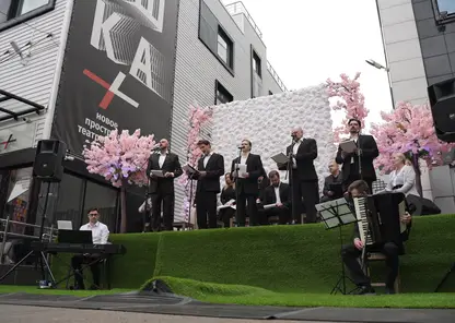 Красноярский театр Пушкина в преддверии Дня Победы открыл театральный дворик