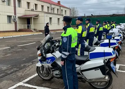В Красноярске стартовал новый сезон работы мотовзвода ДПС — на дороги выехали мотоциклисты в погонах