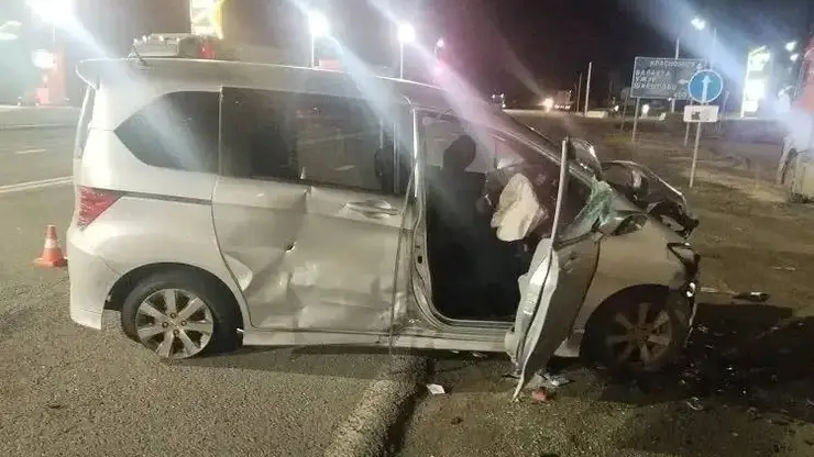 Пять человек, включая двух детей, пострадали в ДТП в Красноярском крае