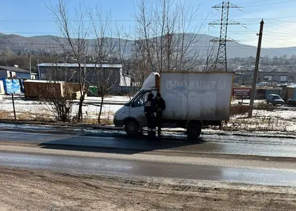 В Красноярском крае проверяют грузовой транспорт