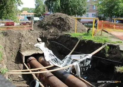 В Назарове местные уже месяц сидят без горячей воды, люди бьют тревогу, но их не слушают