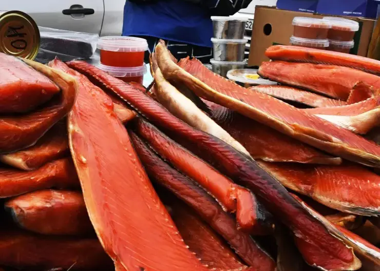 В Красноярске в торговой сети продавали кету с паразитами