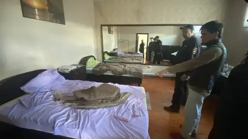 Силовики задержали в Иланском нелегала с крупной партией наркотиков