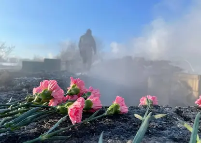 Двое пожарных погибли в горящем доме в иркутском Бодайбо