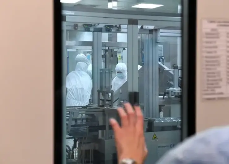 Сотрудника новосибирского центра «Вектор» арестовали на два месяца по делу о взятке и мошенничестве