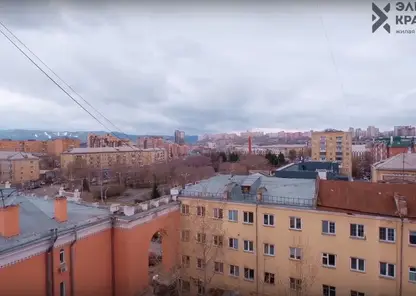 В Красноярске продают двухуровневую квартиру у Красной площади за 36 млн рублей