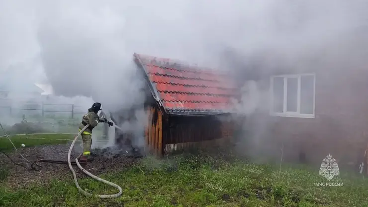 12 пожаров потушили за сутки в Красноярском крае