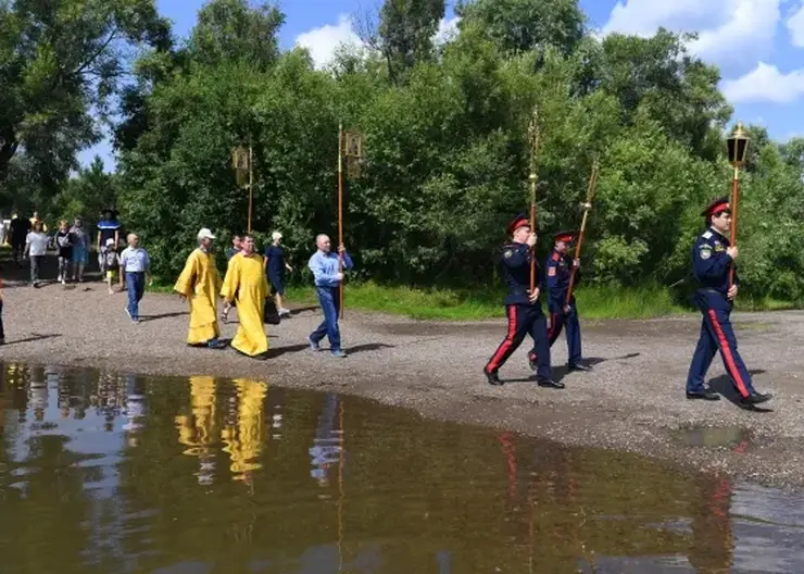 9 июня из-за проведения Крестного хода в центре Красноярска перекроют дороги: публикуем адреса