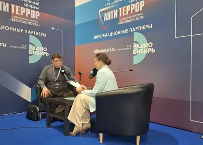 В Красноярске Семён Уралов рассказал, почему манипулировать можно любым человеком