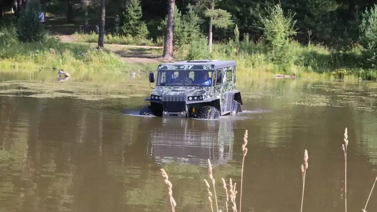 В Красноярском крае закупили новые УАЗы и вездеход «Егерь»