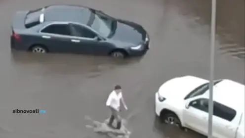 Один из собственников затопляемого проезда на Свердловской передаст его городу, где недавно тысячи жителей оказались в водной блокаде