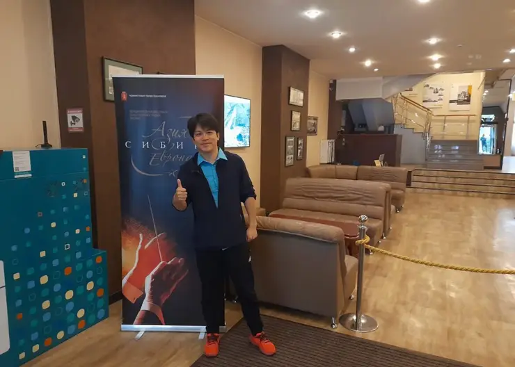 Первые звёзды фестиваля «Азия-Сибирь-Европа» из Китая прибыли в Красноярск