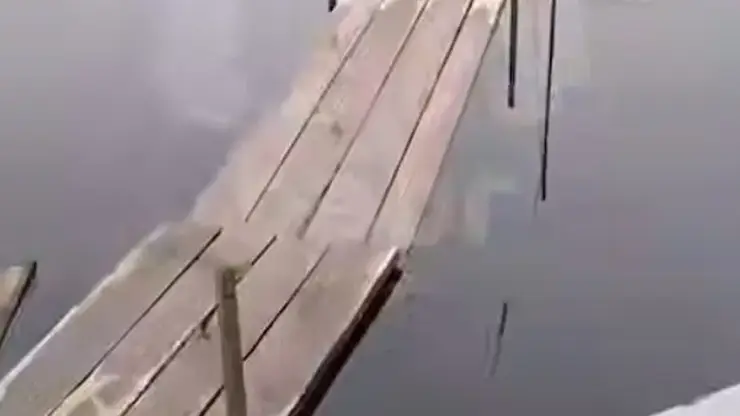 Из-за разлива реки затоплен поселок в Иркутской области