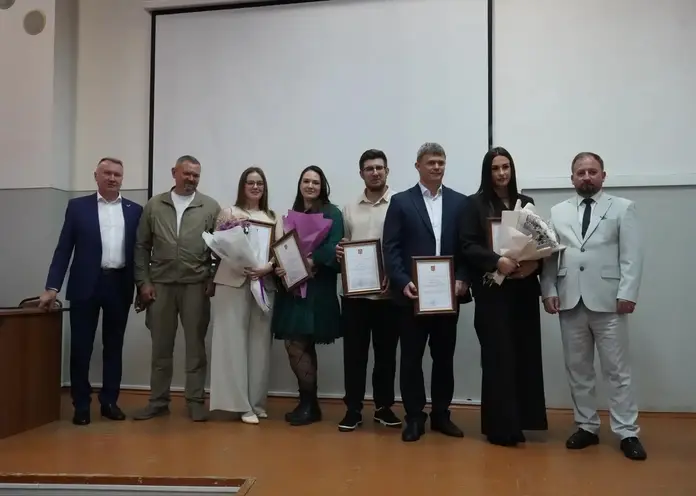 Красноярские врачи получили благодарственные письма в преддверии Дня военного медика