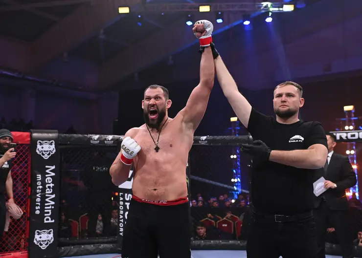Красноярский боец Владимир Дайнеко из Черёмушек одержал победу на Eagle FC