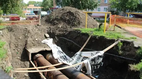 В Назарове местные уже месяц сидят без горячей воды, люди бьют тревогу, но их не слушают