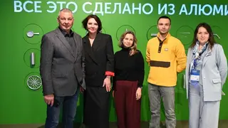 Управленцы РУСАЛа и ЭН+ посетили интерактивный стенд компаний в красноярском Национальном центре «Россия»