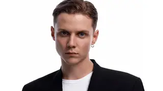 Красноярец Ваня Дмитриенко стал самым высокооплачиваемым артистом 2025 года Красноярец Ваня Дмитриенко стал самым высокооплачиваемым артистом 2025 года