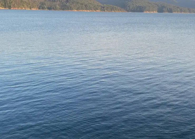 На Красноярском водохранилище затонул теплоход