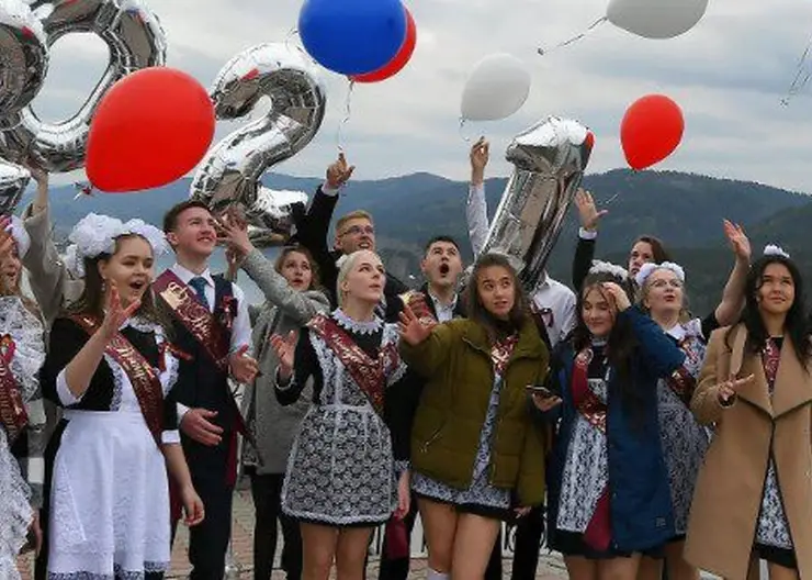 Родители смогут посетить выпускные в школах Красноярского края