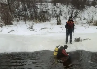Тело рыбака обнаружили в Енисее красноярские спасатели