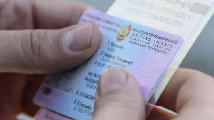 Не сдавших практику на водительском экзамене могут обязать пересдавать теорию