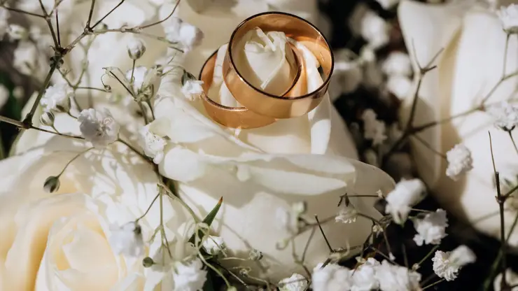 Красноярские молодожены столкнулись с ростом цен на обручальные кольца