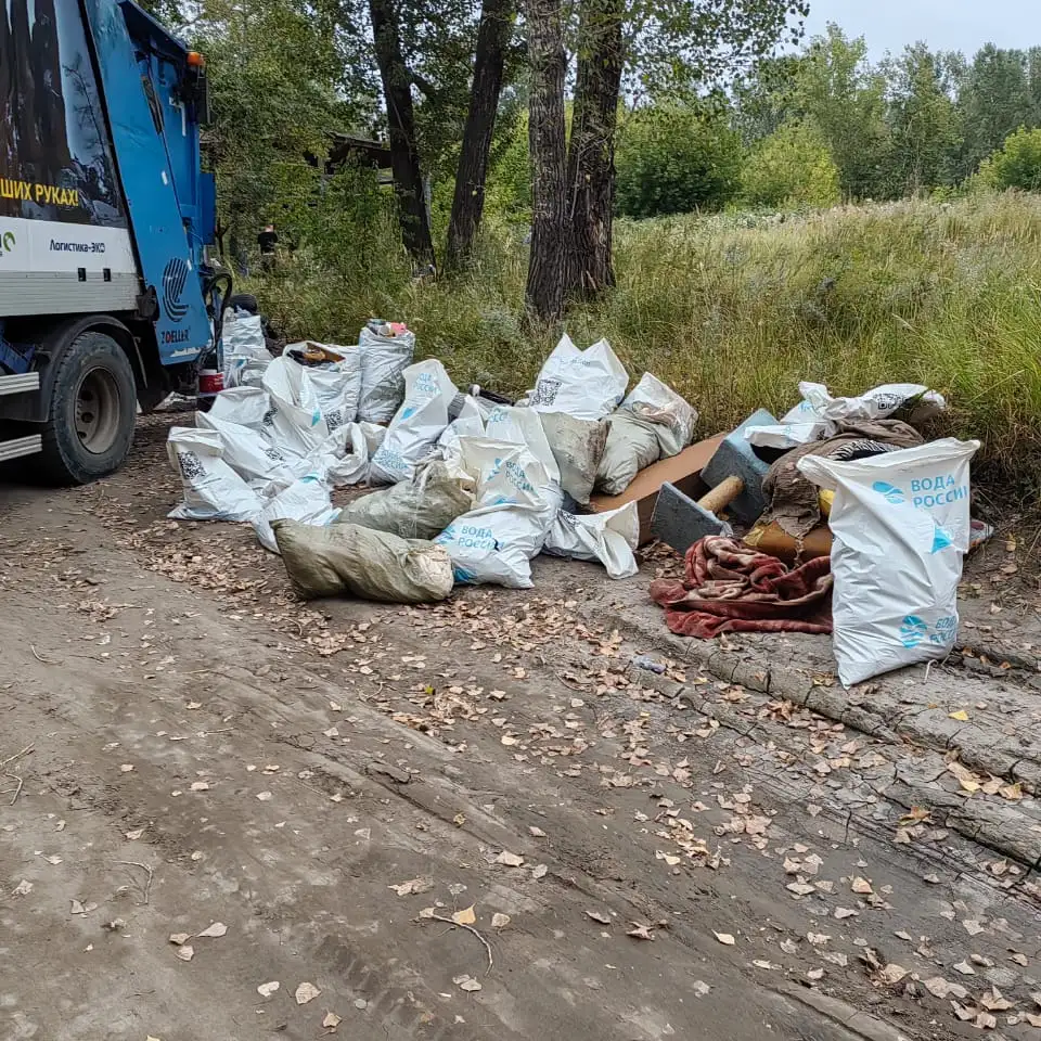 Левобережный оператор всегда отзывается на просьбы помочь экоактивистам с вывозом собранного мусора