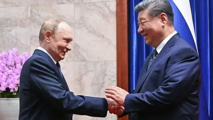 Жители РФ с 15 сентября могут посещать Китай с обычным загранпаспортом без оформления визы