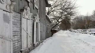 Роспотребнадзор разъяснил красноярцам, что делать, если поскользнулся и получил травму у магазина