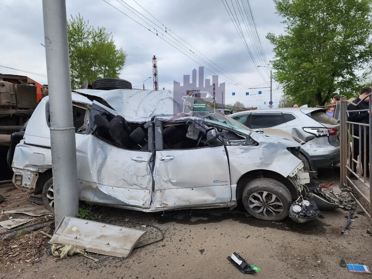 12 автомобилей пострадали в массовой аварии на ул. Пограничников в  Красноярске - Сибновости