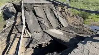 Автомобильный мост обрушился на севере Красноярского края Автомобильный мост обрушился на севере Красноярского края