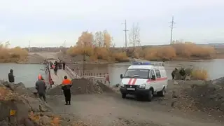 Наплавной мост в Ачинске, с которого рухнул грузовик, эксплуатировали с нарушениями