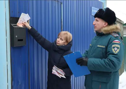 В Центральном районе Красноярска специалисты МЧС проводят рейды по противопожарной безопасности