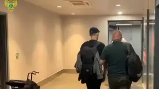 Мужчину из Иркутска, скрывавшегося от следствия по делу о крупном мошенничестве, депортировали из Камбоджи в РФ Мужчину из Иркутска, скрывавшегося от следствия по делу о крупном мошенничестве, депортировали из Камбоджи в РФ