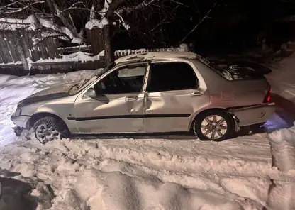 На трассе под Богучанами сбили мужчину, пытавшегося остановить попутку, чтобы попросить помощи