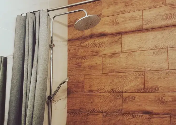 В Кировском районе Красноярска авария лишила десятки домов холодной воды